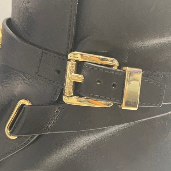 MICHAEL KORS Women's Arley Black Leather Logo Ankle Moto Heel Boots Sz 5.5 - Picture 4 of 5
